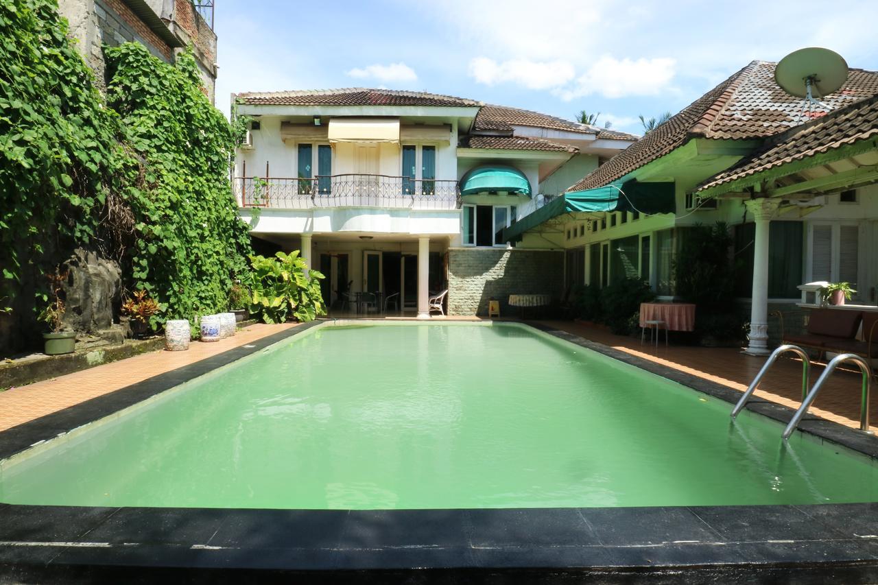 Villa Sri Manganti Jakarta Exteriör bild